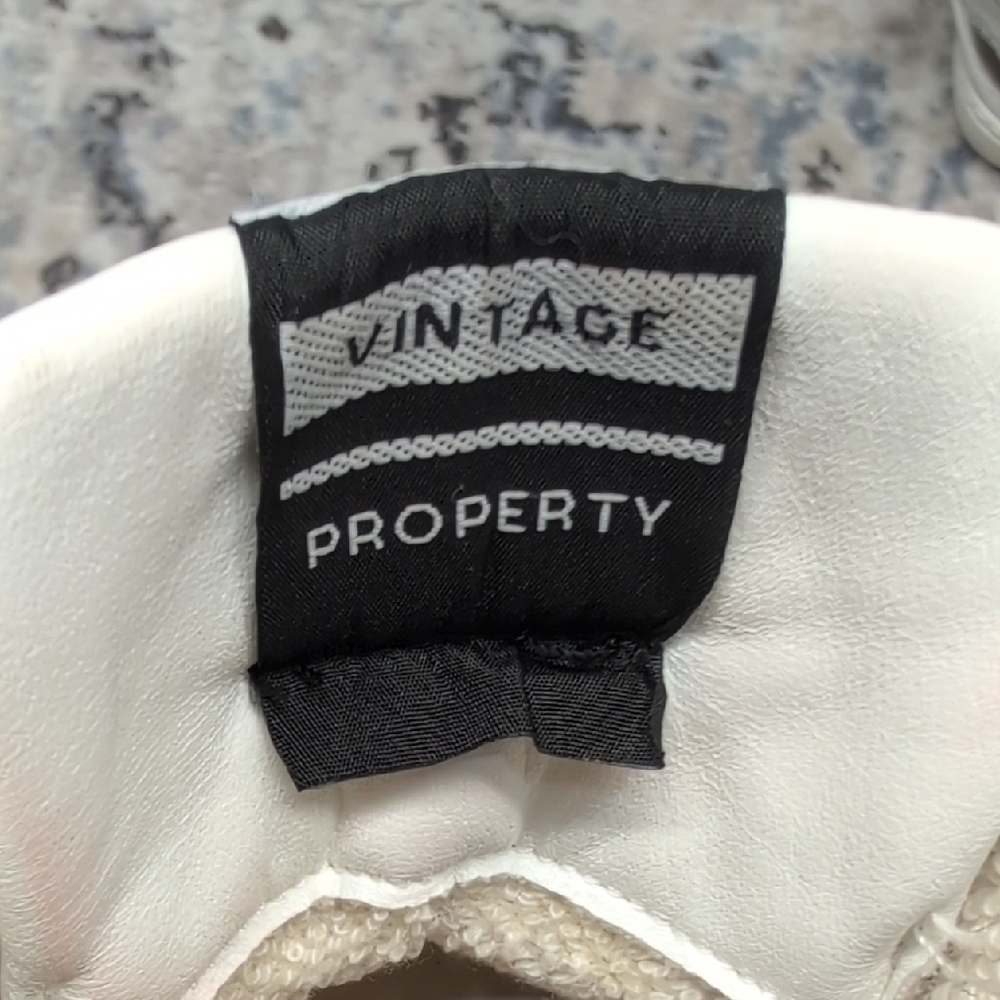 Vintage Havana Checkerboard High-Top Sneakers with Metallic Star • Size 10 - Picture 6 of 8